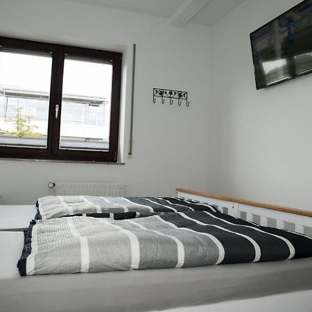 Exklusive Ferienwohnung Mit Balkon, 2 Schlafzimmer Im Haus Sertuerner Einbeck Exterior photo