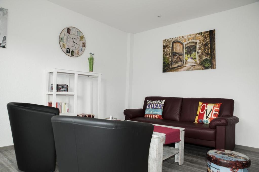 Exklusive Ferienwohnung Mit Balkon, 2 Schlafzimmer Im Haus Sertuerner Einbeck Exterior photo